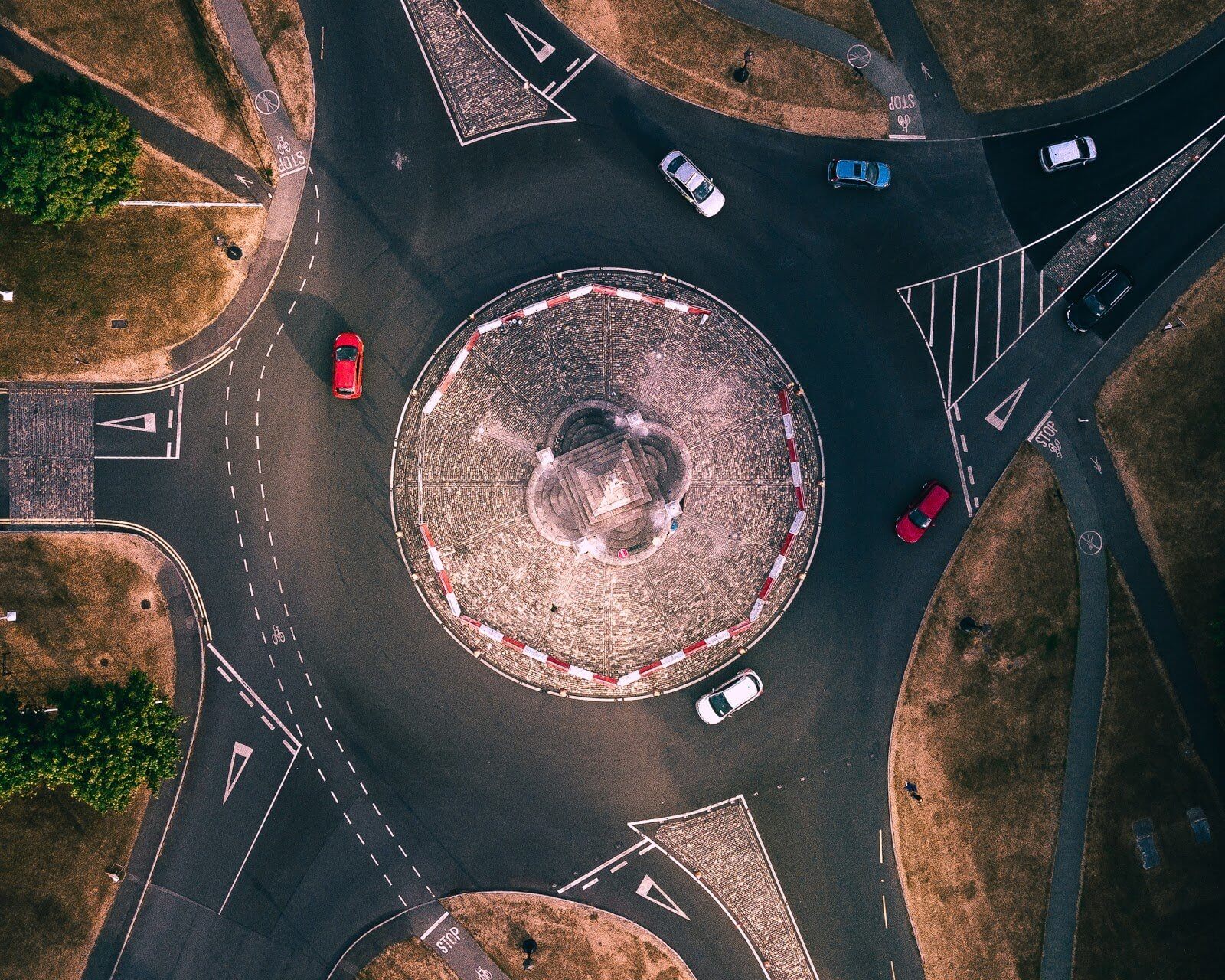 Uber Fees: Required Driver Expenses and How They Affect Income