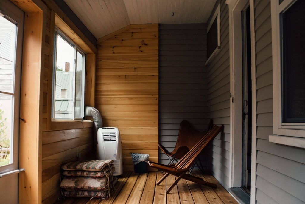 list house apartment airbnb