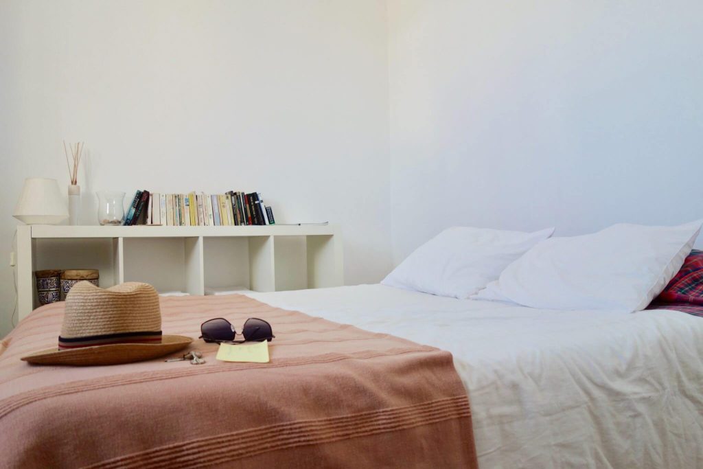 list house apartment airbnb
