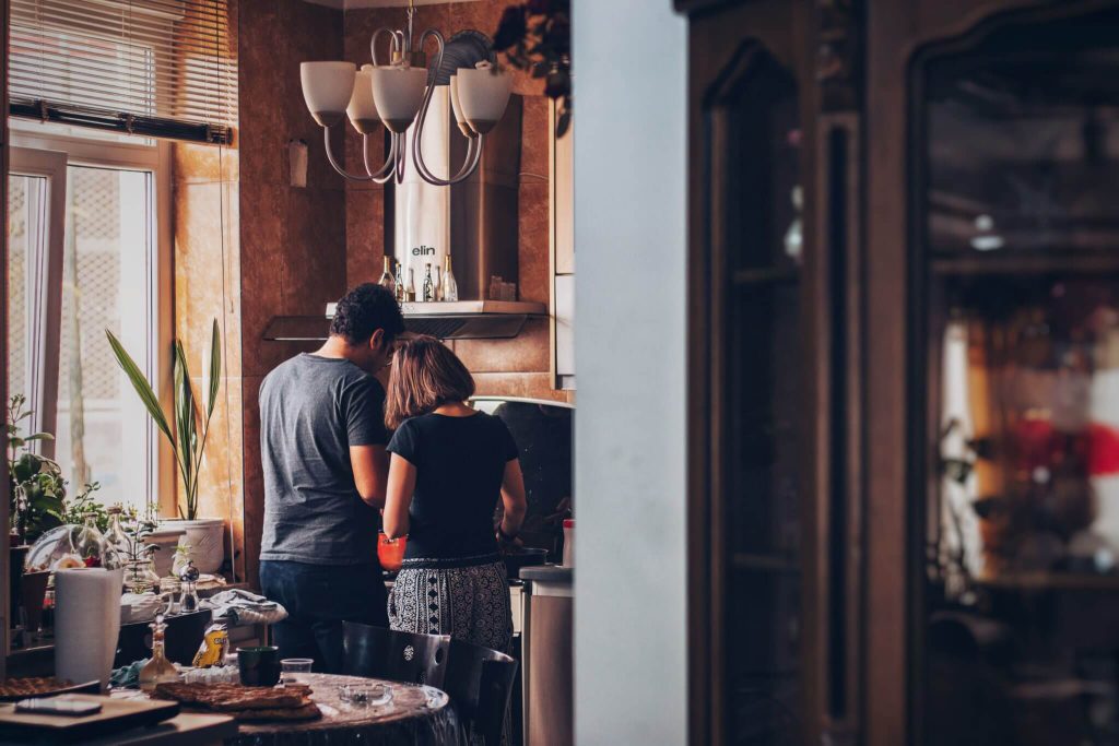 list house apartment airbnb
