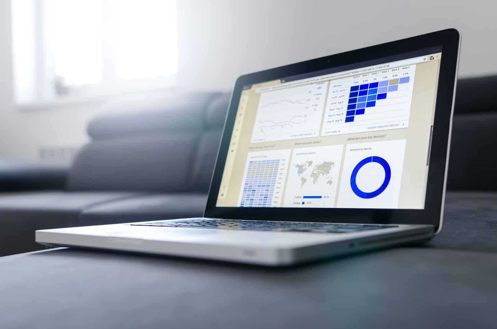 wealthfront vs vanguard: data graphs