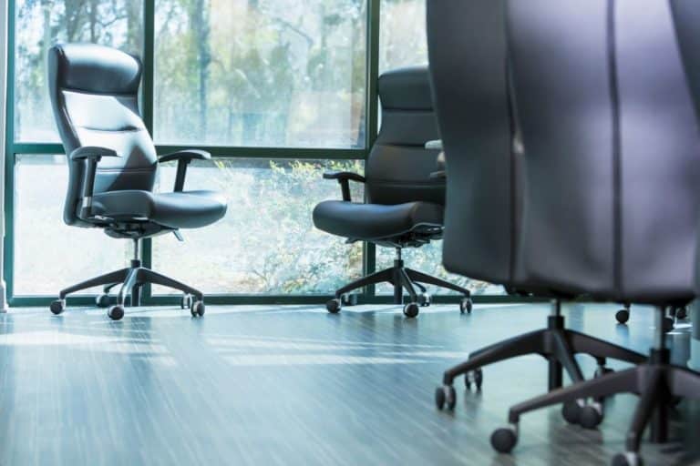 header image for the best office chair under 200